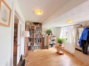 Sung- click for photo gallery